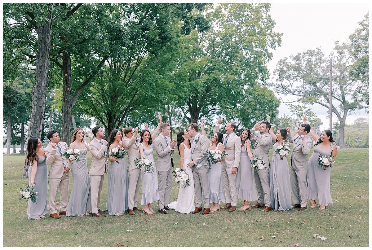 Mercantile Hall Wedding / Best Wisconsin Wedding Photographer