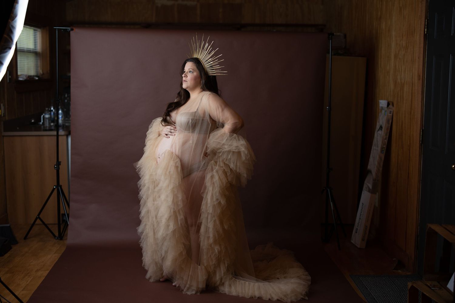 Lakeland family photographer- maternity model