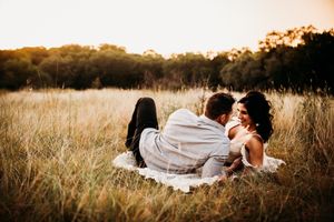 sunset family lifestyle photoshoot session san antonio couples engagement
