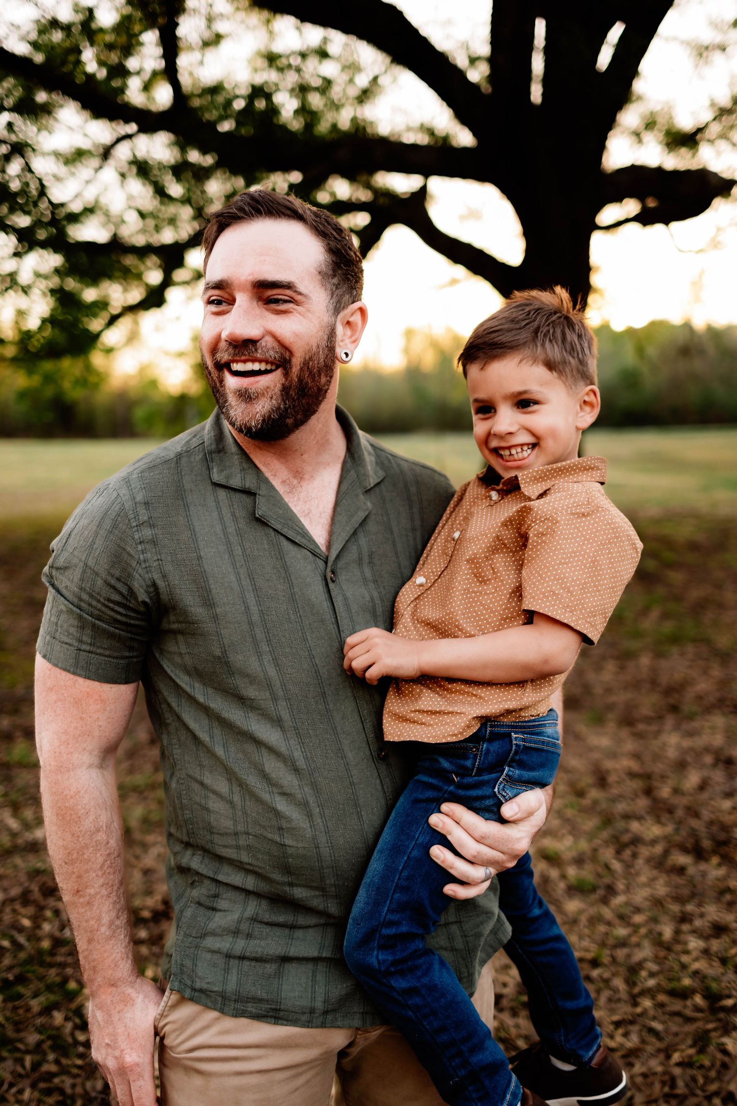 Father and son- Lonoke Arkansas

storytelling family photographer Central Arkansas