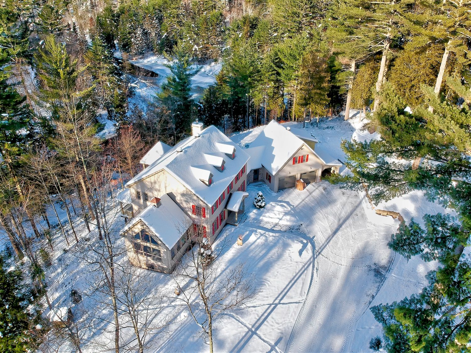Photographie résidentiel drone professionnel Québec - photos pour vendre maison rapidement