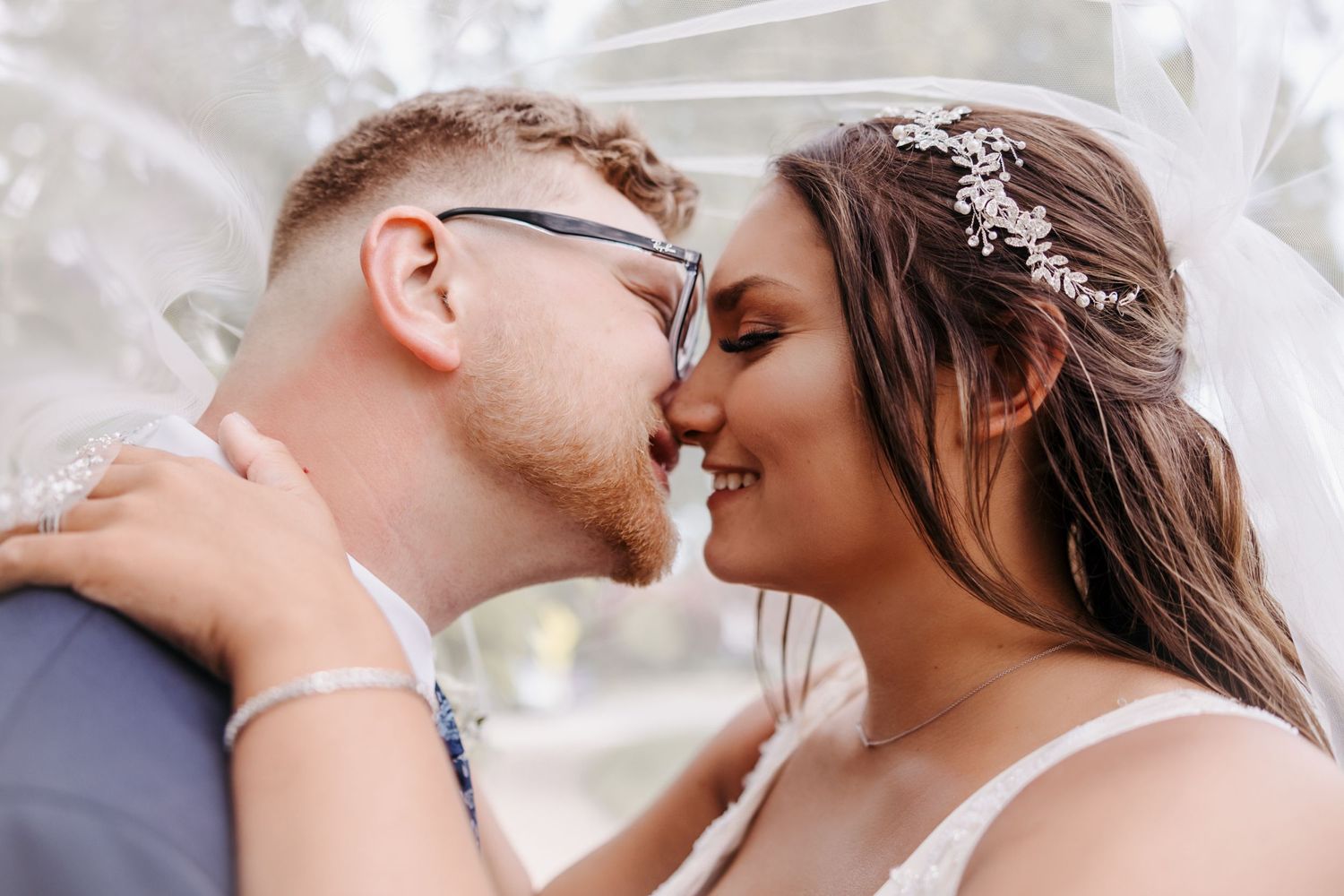 Ohio Wedding, Ohio Photographer, Wedding Photographer, The Palm Tree Barn, Bride and Groom Photos