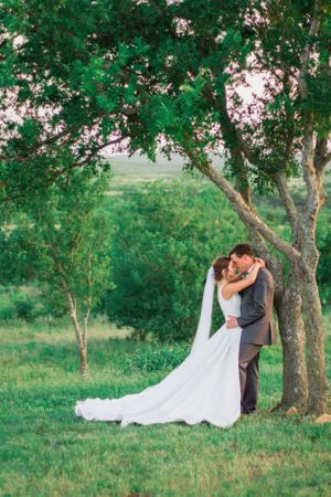 Dallas TX wedding photo greenery destination wedding