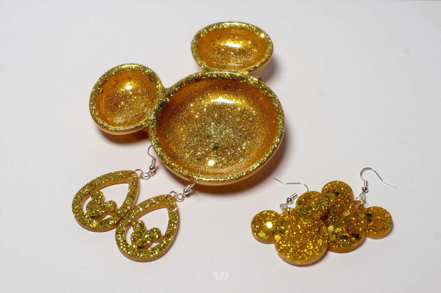 disney epoxy bakje en oorbellen mickey mouse