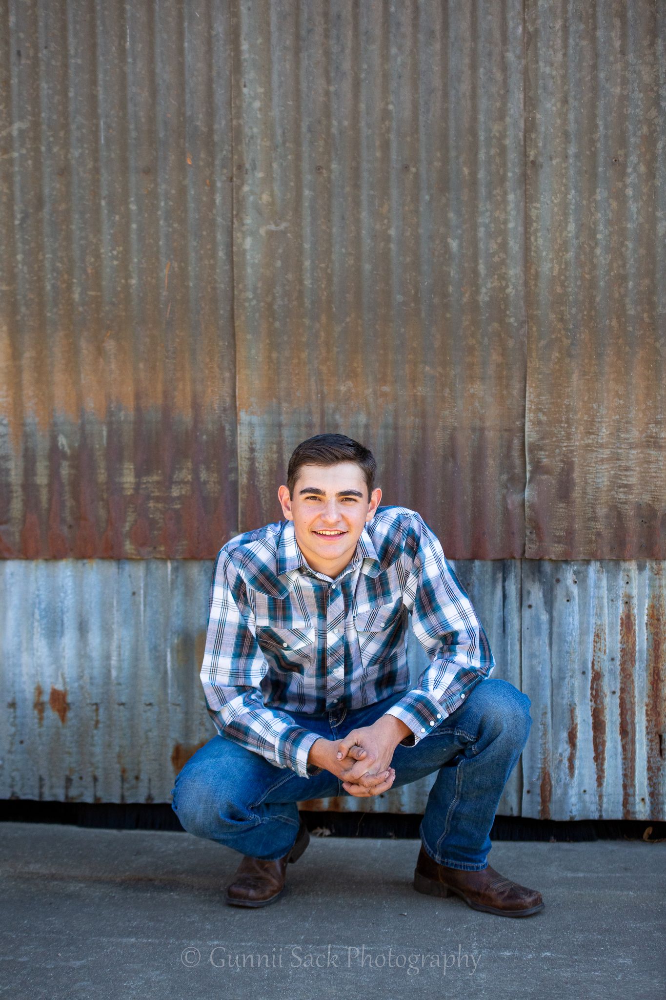 gunnii sack photography, sutter creek ca, knight's foundry, dodge truck, dog, senior session, class of 2022