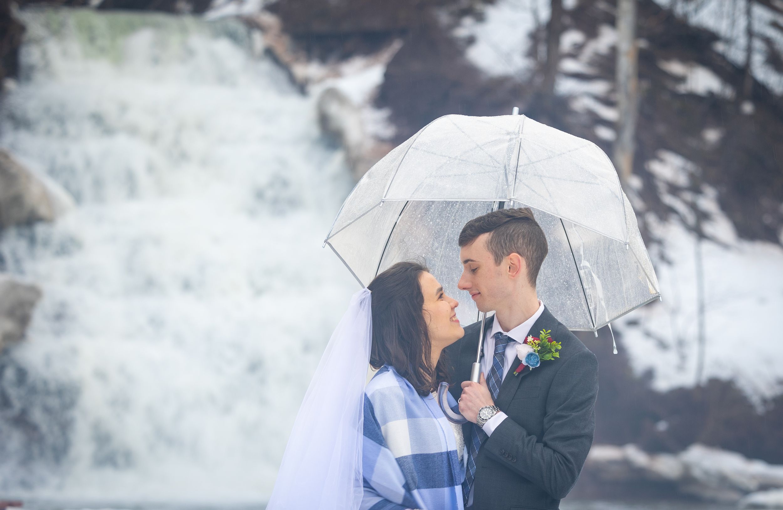 Professional wedding photography Pleasant Photography by Naomi Parfitt