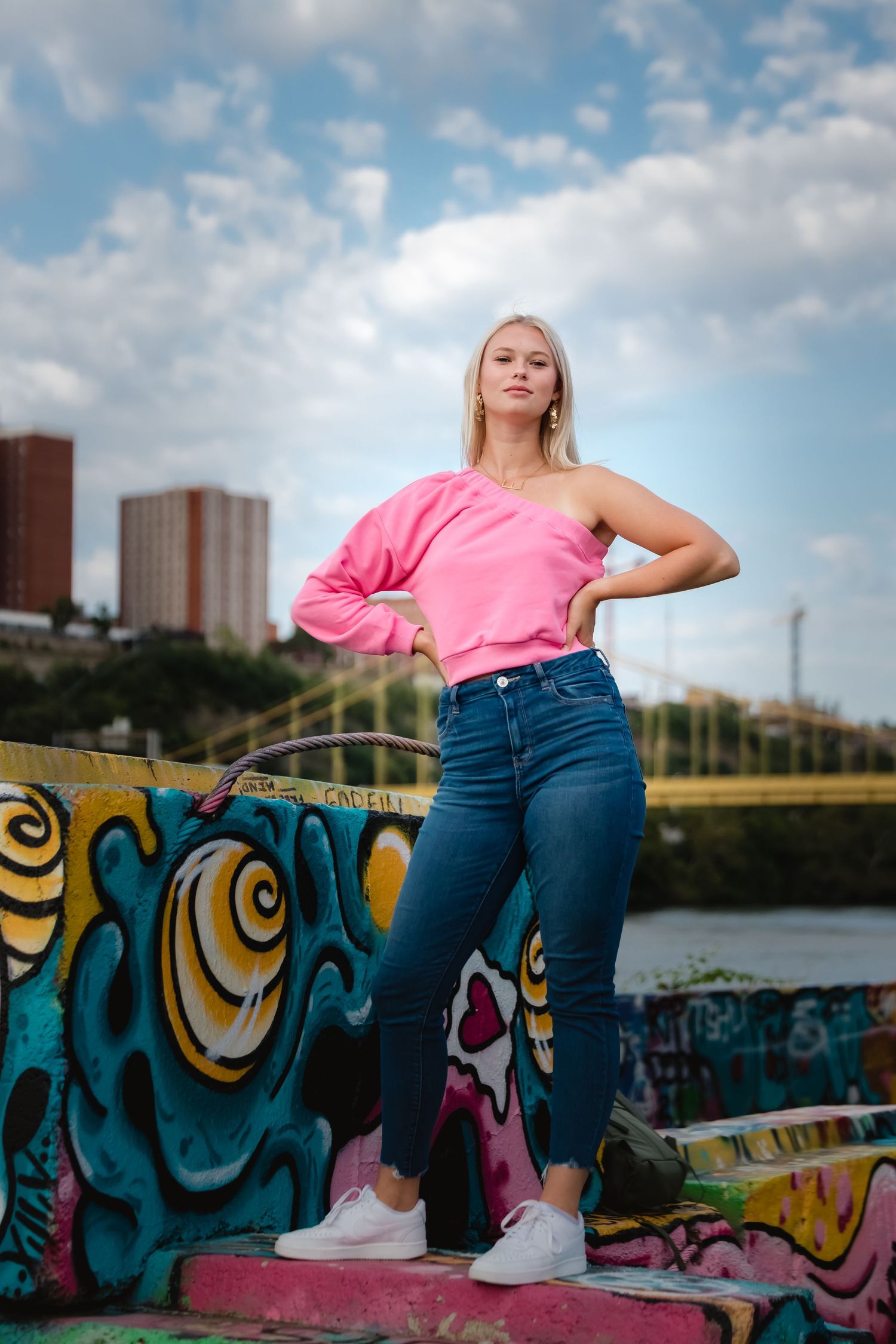 Senior photographer in the Beaver County Area with over 10 years of experience.