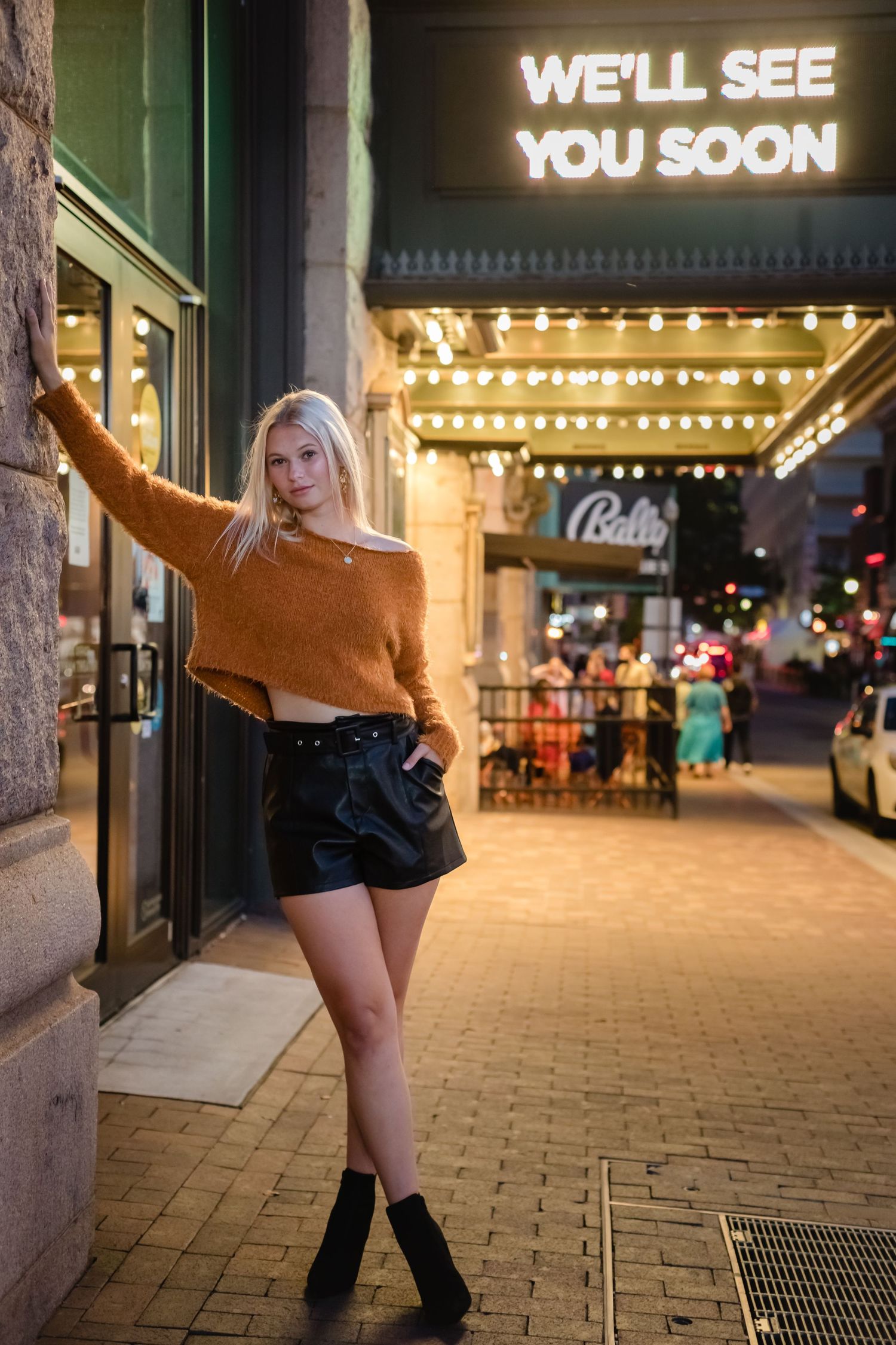 Senior photographer in the Beaver County Area with over 10 years of experience.
