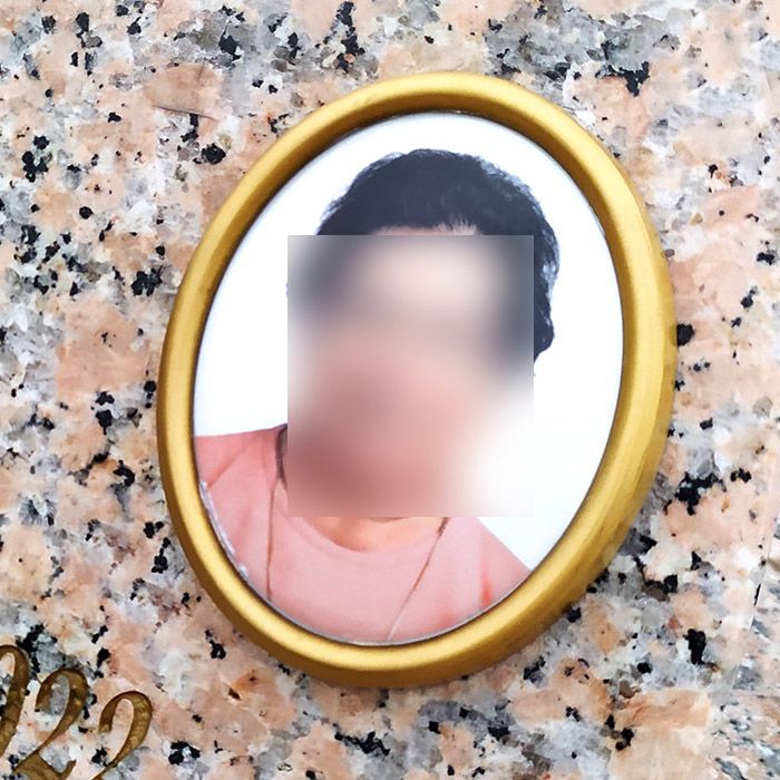 Porcelana com fotografia para cemitério, pelo fotógrafo Isidro Dias