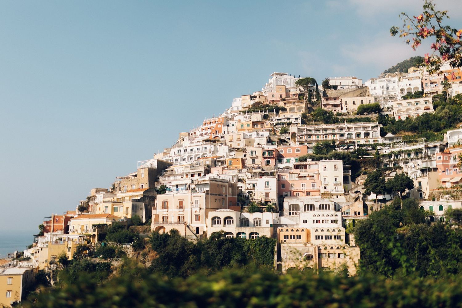 Amalfi Coast Photographer - Positano, Ravello, Amalfi, Maiori elopement, proposal, wedding creator. Book your photoshoot.
