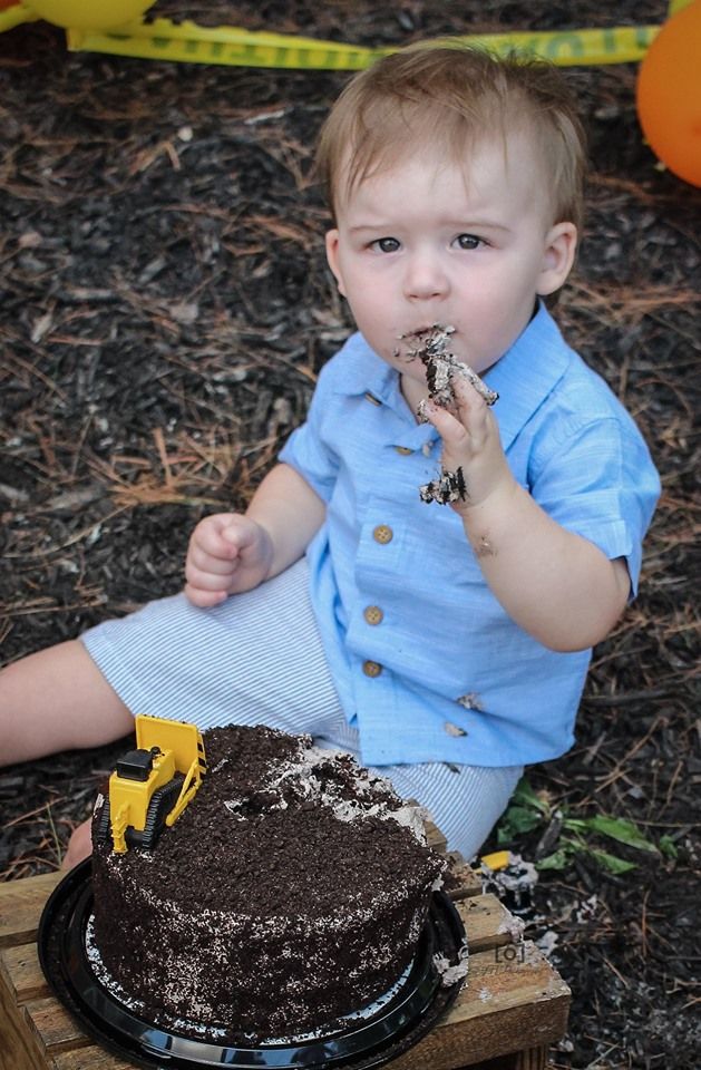 CAKE SMASH