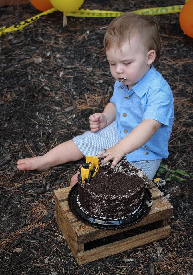 CAKE SMASH