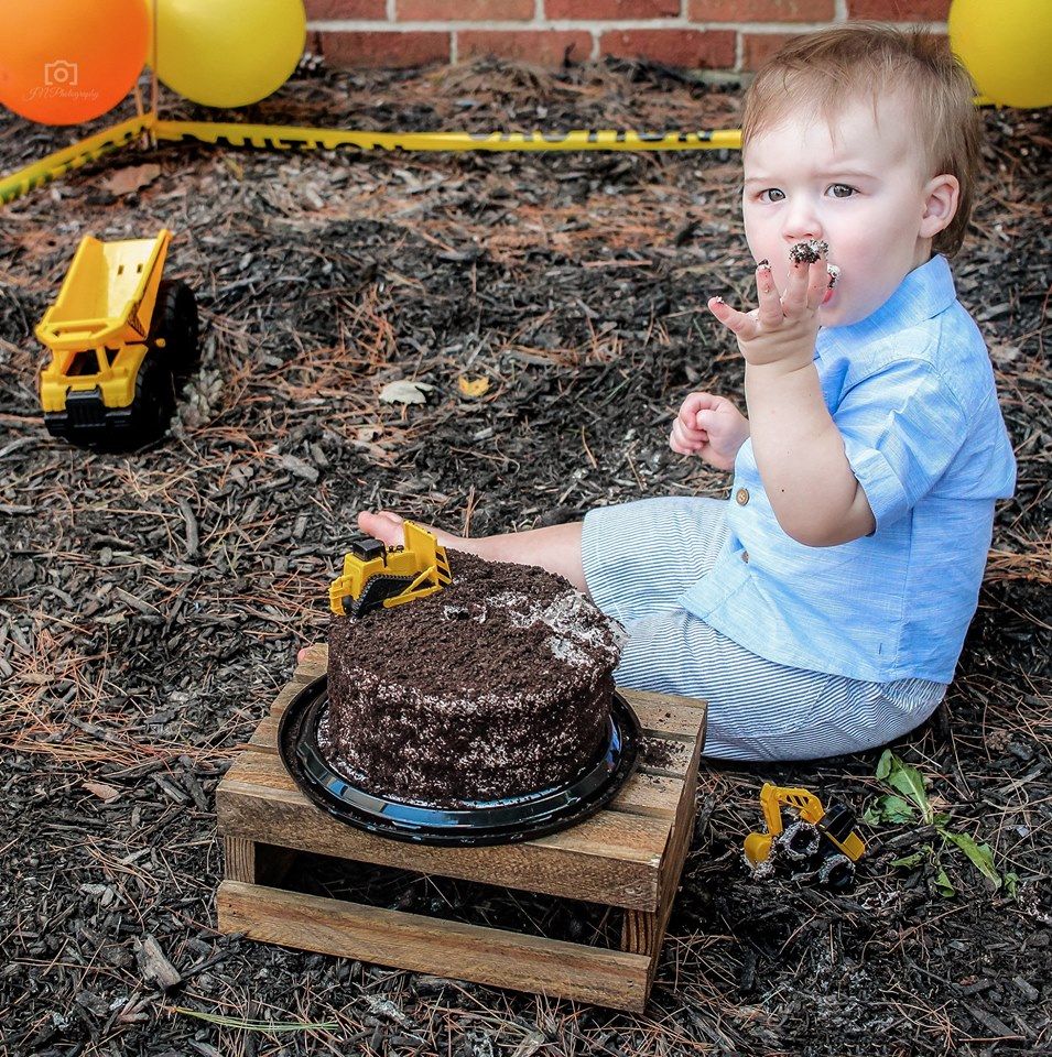 CAKE SMASH