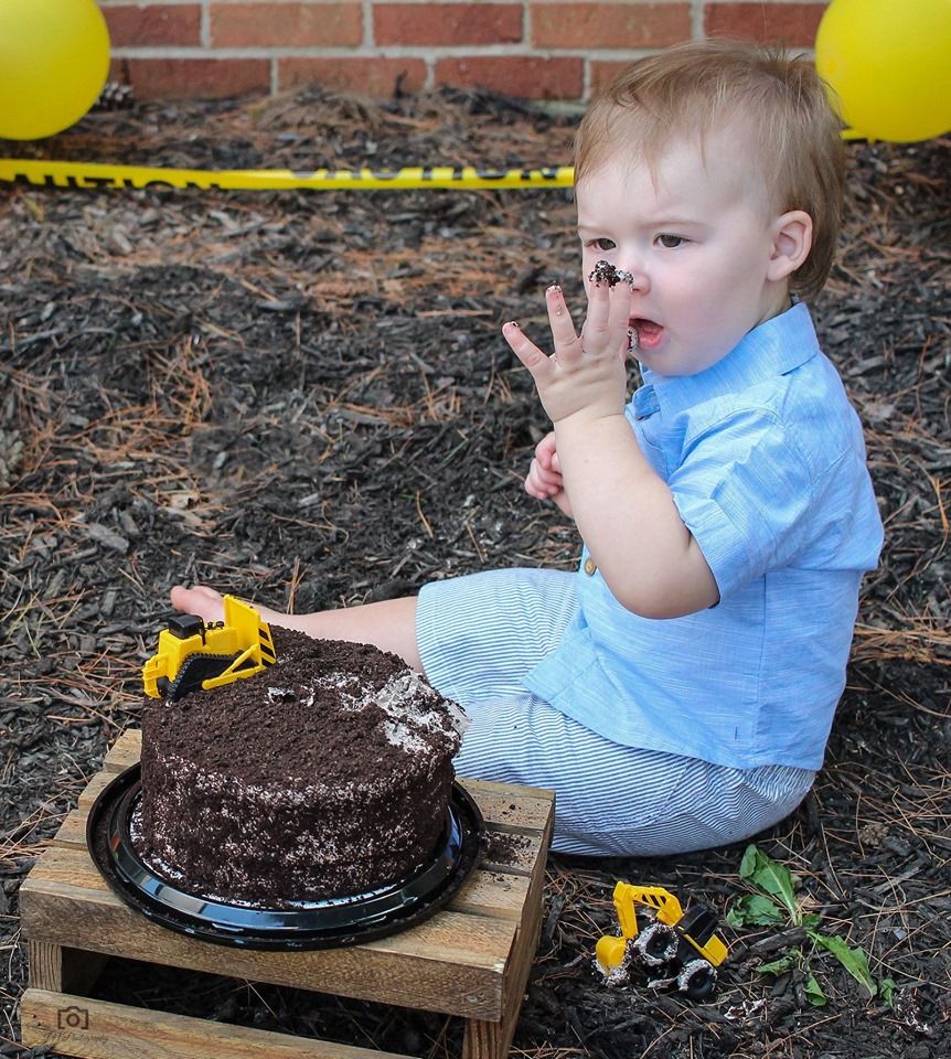 CAKE SMASH