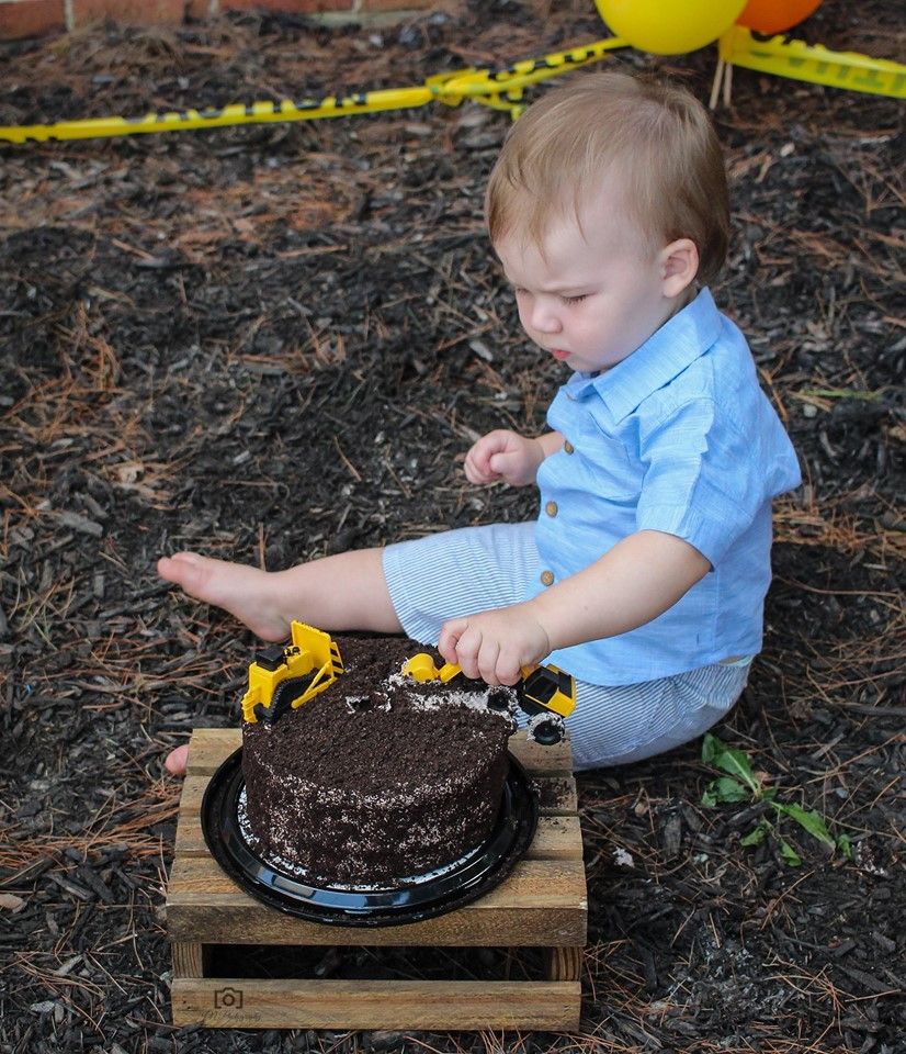 CAKE SMASH