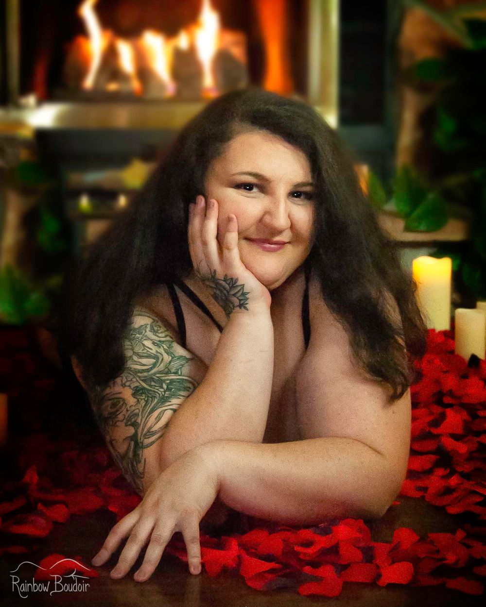 lgbtqia photography pictures photographer nude kink gay lesbian trans transwoman transmen boudoir blacklight pool hot tub male dudeoir