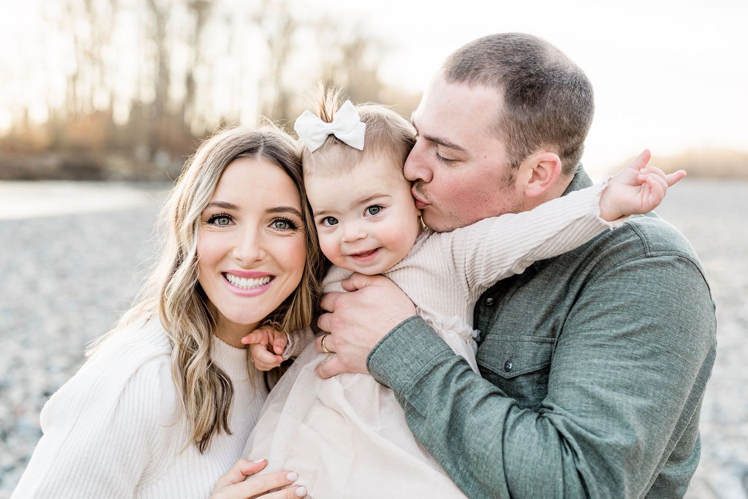 river bar family photos bellingham washington photographer nooksack river