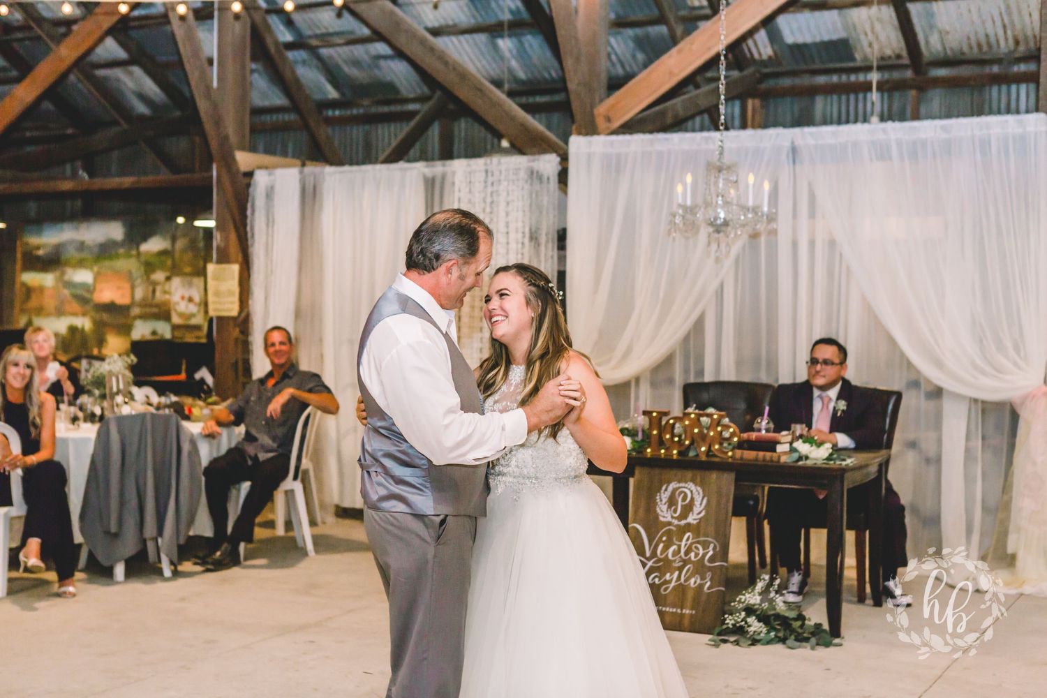 strathearn historical park wedding barn wedding photos wedding photographer