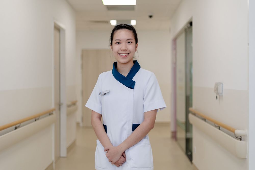 Sarah Ong Le En, a Staff Nurse at National Healthcare Group Polyclinics & a Healthcare Merit Award scholar recipient