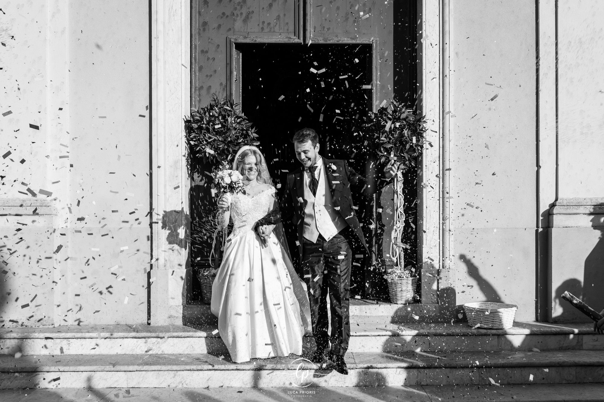 uscita degli sposi dalla chiesa