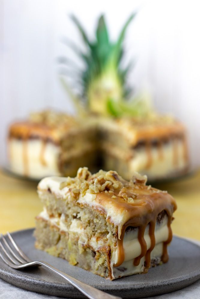 Hummingbird Cake - Photo by © Reka Csulak