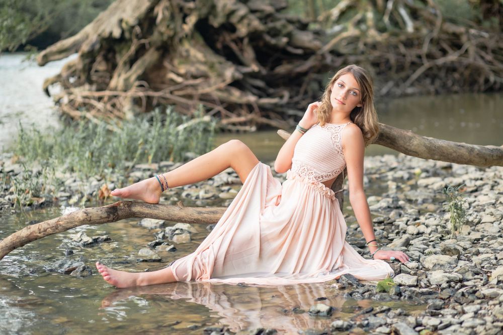 kentucky Lexington Georgetown Cynthiana Senior photographer creek