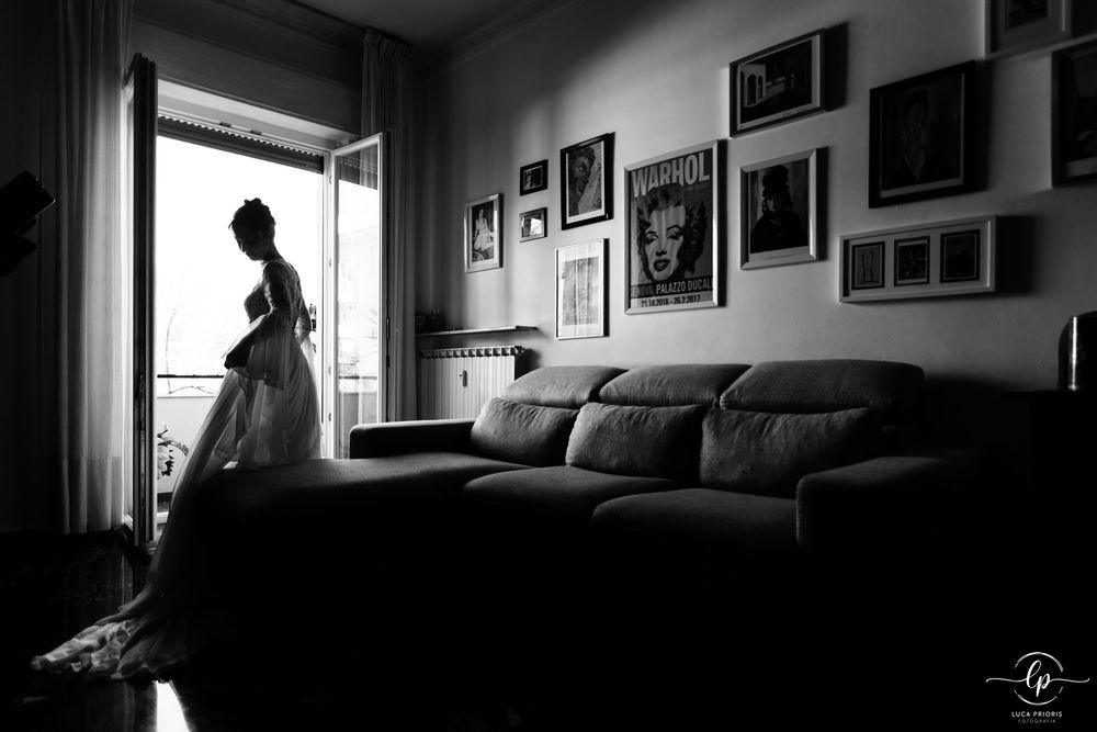 ritratto della sposa in bianco e nero
