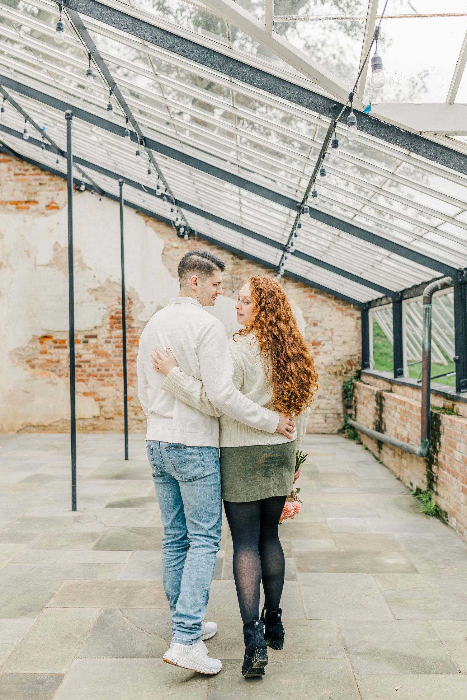 OATLANDS HISTORIC HOUSE LEESBURG VIRGINIA ENGAGEMENT PICTURES