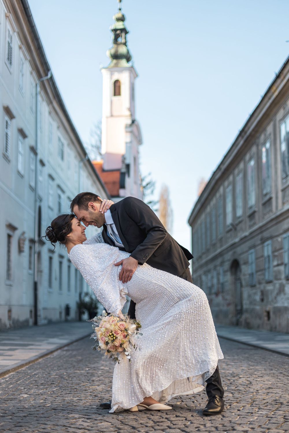 Wedding vibes, bride and groom