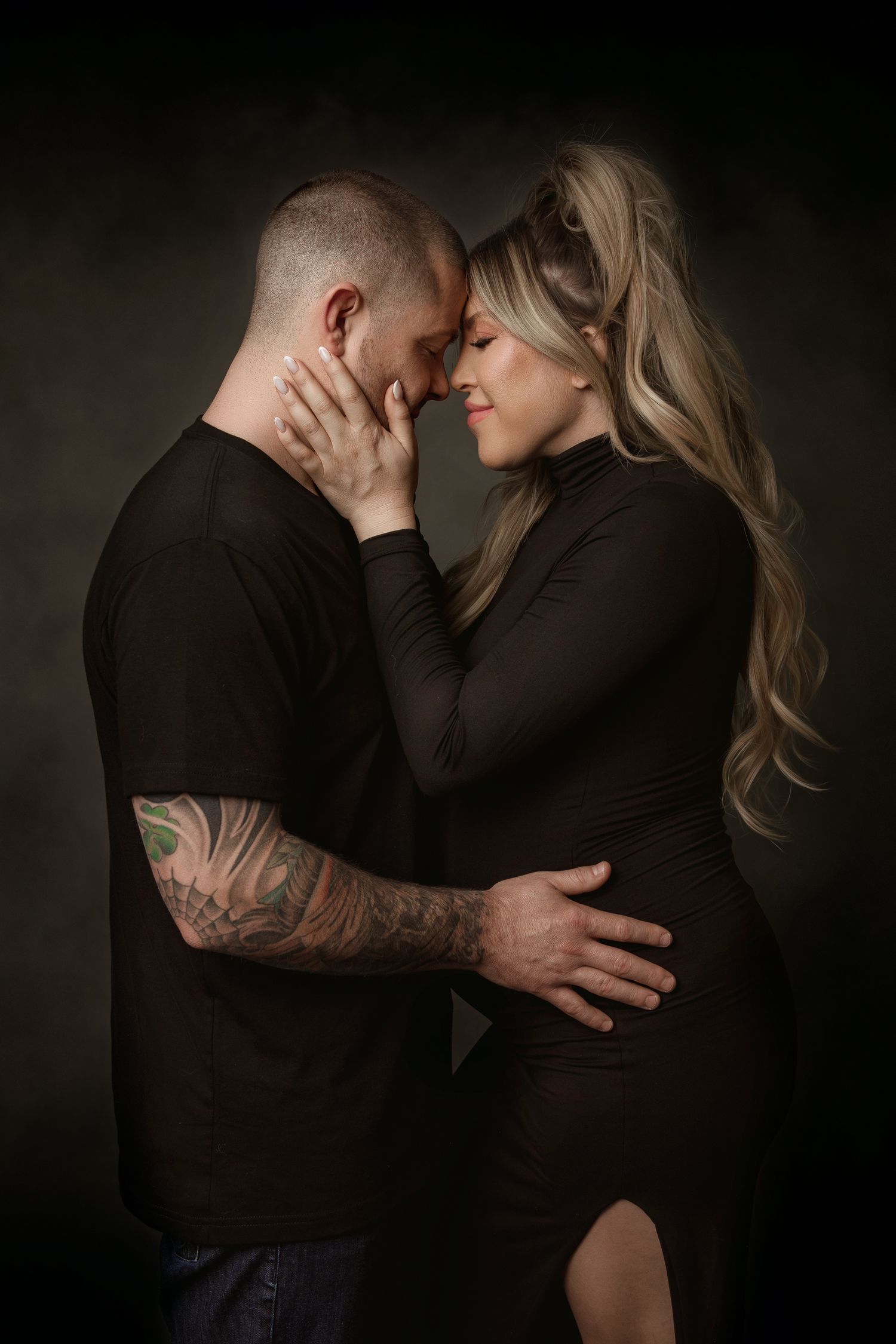 maternity photography Miami, maternity photographer near me, studio maternity session