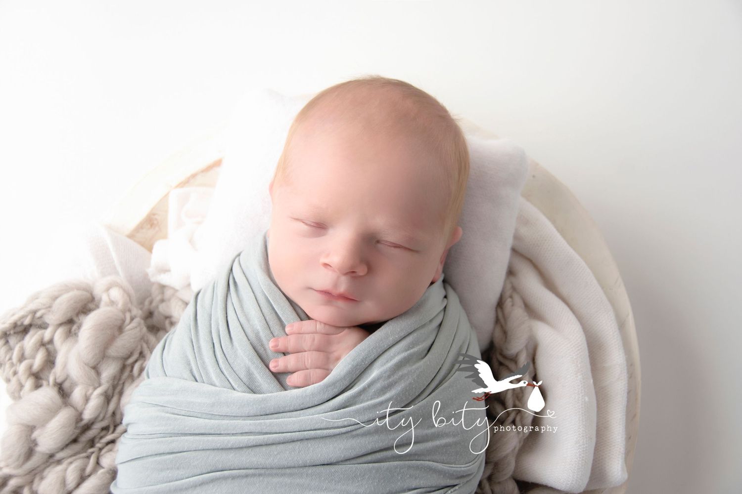 Amherst Newborn Photographer Baby Samuel Ity Bity Photography near Cleveland Wrapped