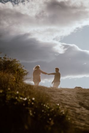 Engagement-photos-at-Bertram-park-Kelowna-BC