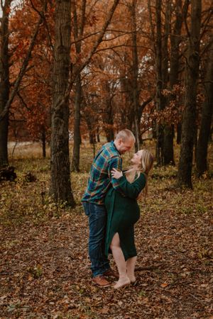 maternity photographer oakdale minnesota