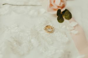 wedding photographer wedding details