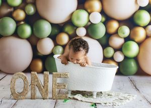 One Year Milestone Photographs - Cake Smash
