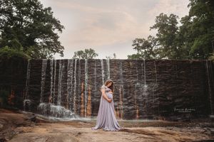 Braselton, Flowery Branch, Buford, Sugar Hill, Hoschton, Dacula 
Newborn & Family Photographer
Cake Smash, Senior Portraits, Headshots