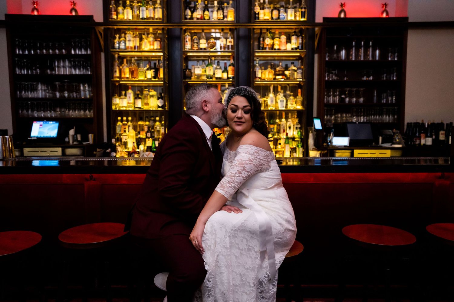 Vessel NOLA, bar, New Orleans, intimate ceremony, historic venue, details, couples portraits