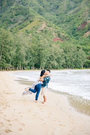 Oahu Hawaii beach engagement photography session.