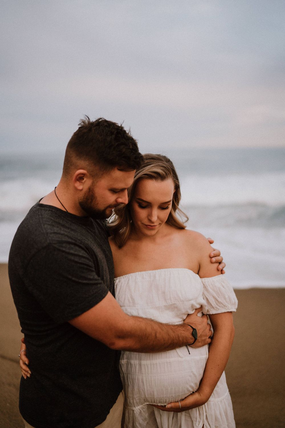 Hawkes Bay Photographer, Napier Photographer, Maternity Session, Couple Session, Waipatiki Beach