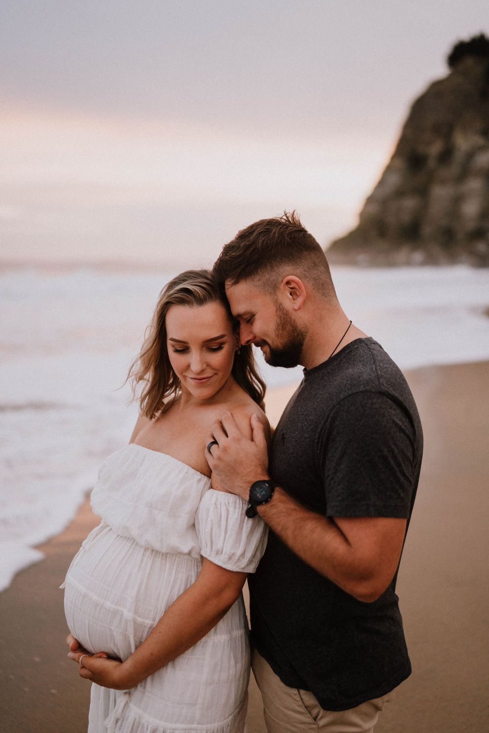 Hawkes Bay Photographer, Napier Photographer, Maternity Session, Couple Session, Waipatiki Beach