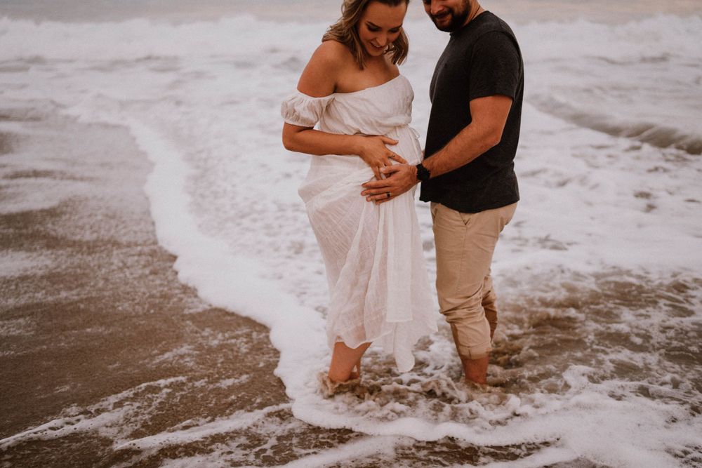 Hawkes Bay Photographer, Napier Photographer, Maternity Session, Couple Session, Waipatiki Beach