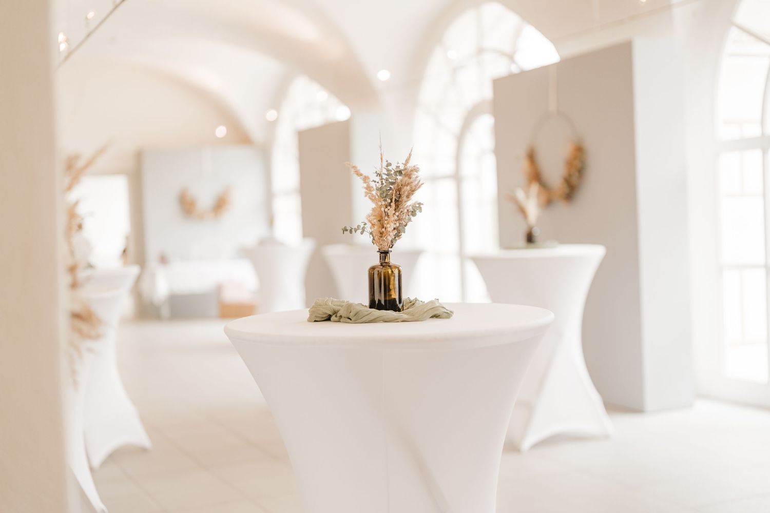 Fruchtkasten, Kloster, Ochsenhausen, Hochzeitsfotografin, Ramona Maier, Krummbach, Dekoration, Trockenblumen