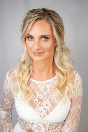 #weddinghair #weddingmakeup #bohohair #sydneyweddings #halfuphalfdown #weddinghairstyles #mobilemakeupsydney