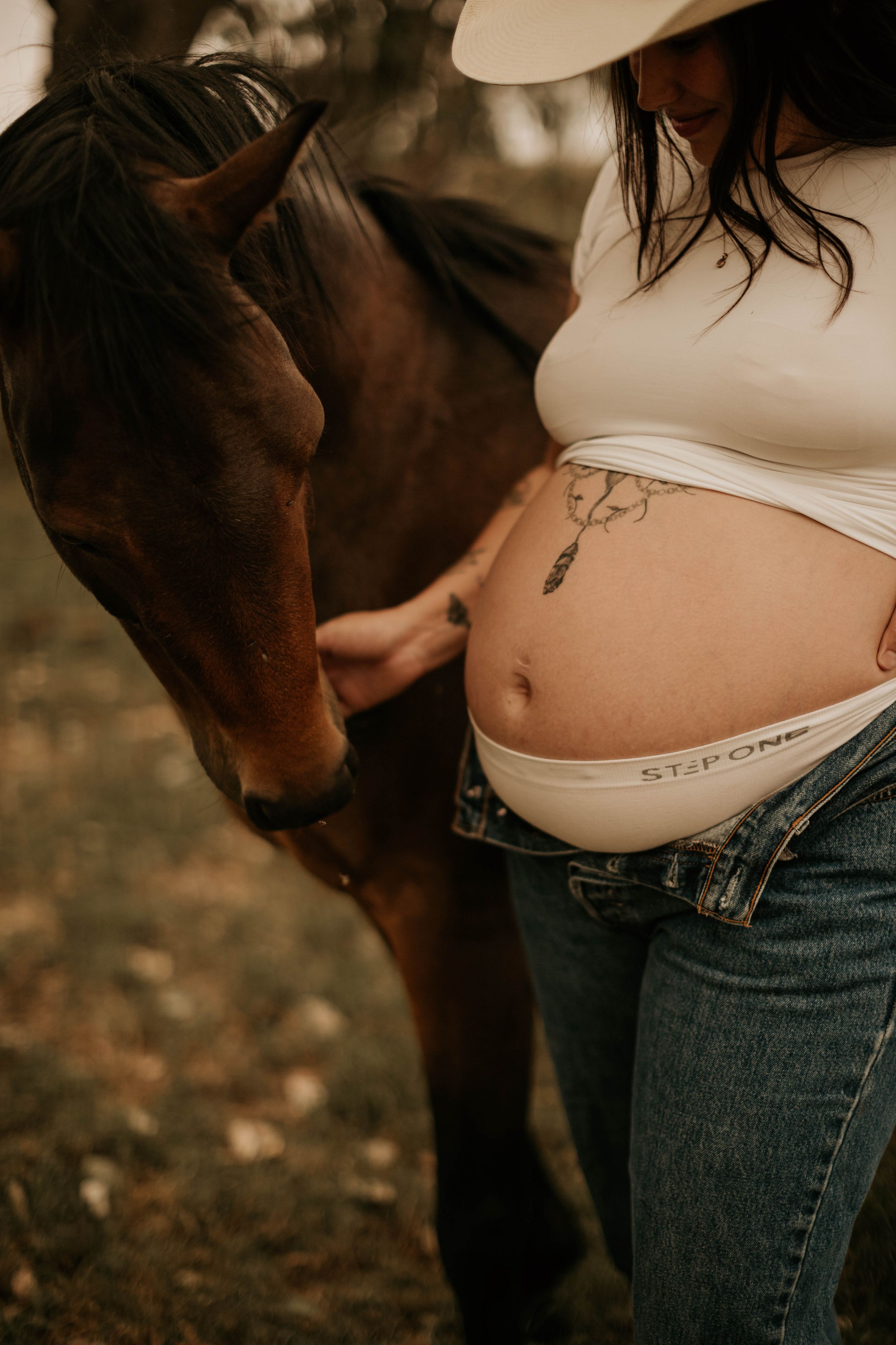 Tamworth, Hunter NSW Family, Newborn, Motherhood Photographer