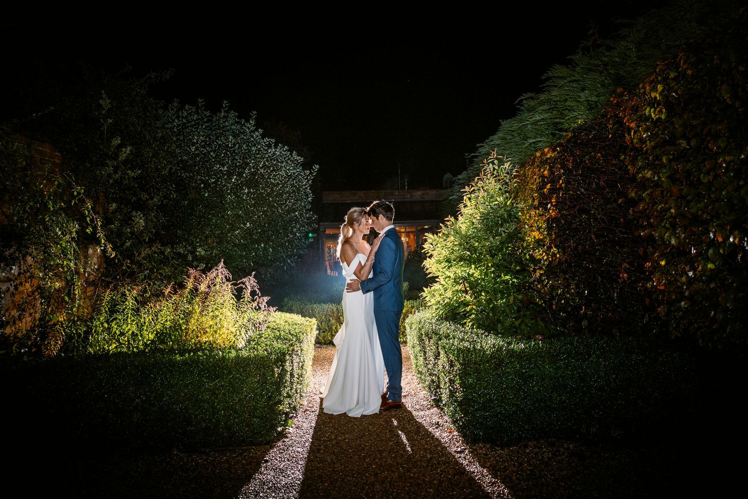 The Manor House, Moreton-in-Marsh Wedding photography www.vickyphotography.co.uk