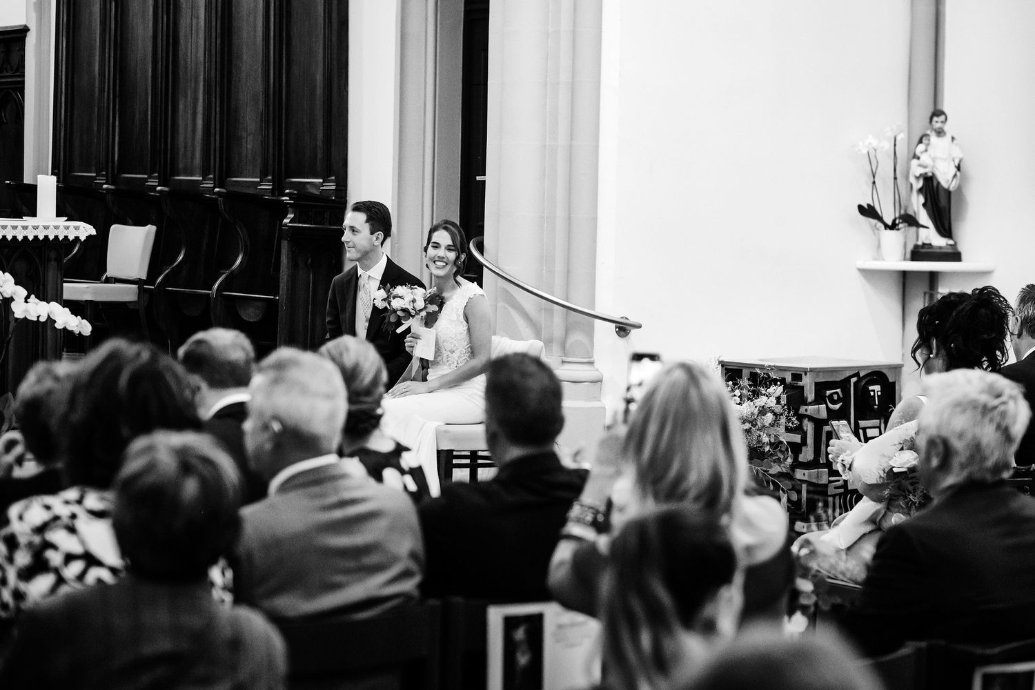 TLOOK photographe de mariage de style documentaire, église cérémonie religieuse