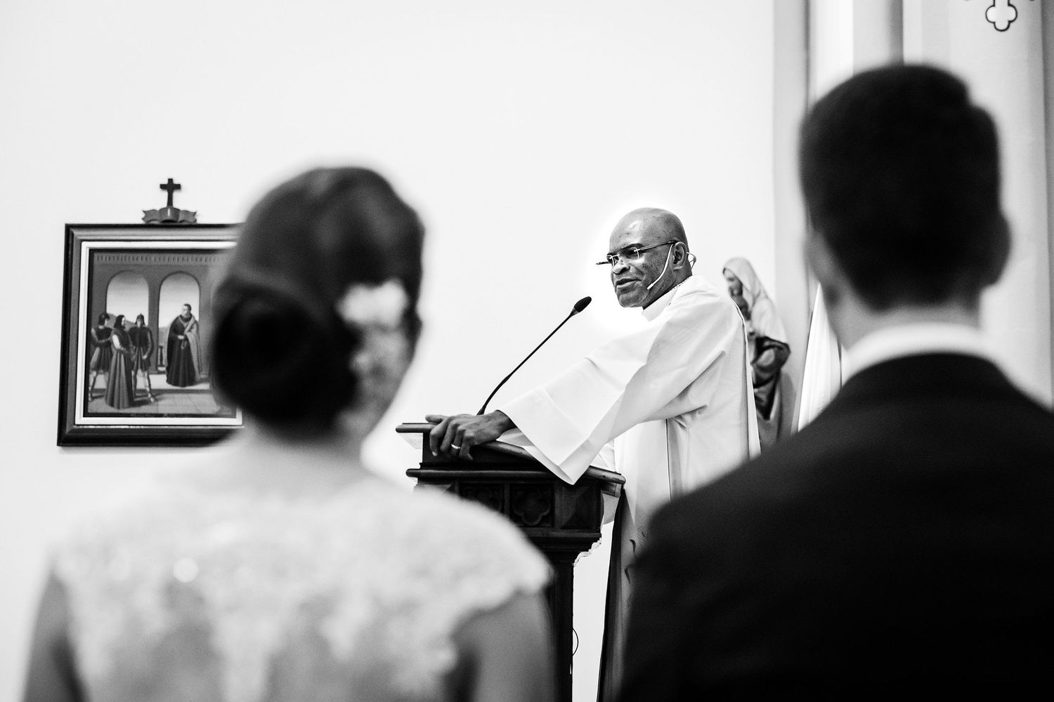 TLOOK photographe de mariage de style documentaire, église émotions discours du pasteur