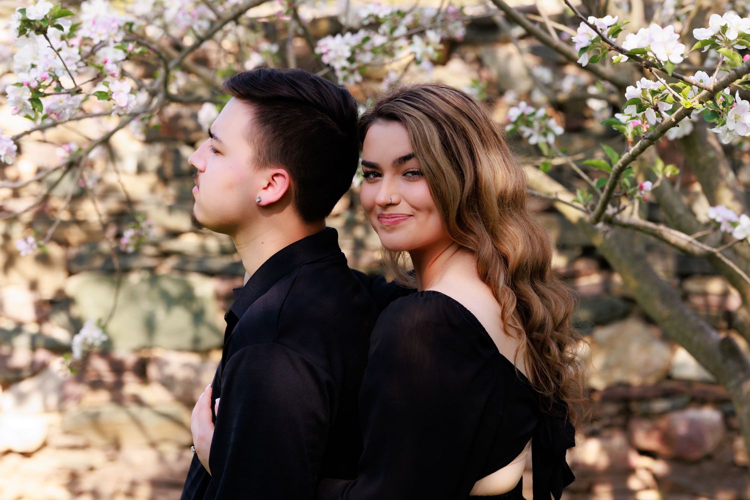 Couple Session Oatlands Leesburg Warrenton Northern Virginia and DC portrait and lifestyle https://www.ssa-photos.com