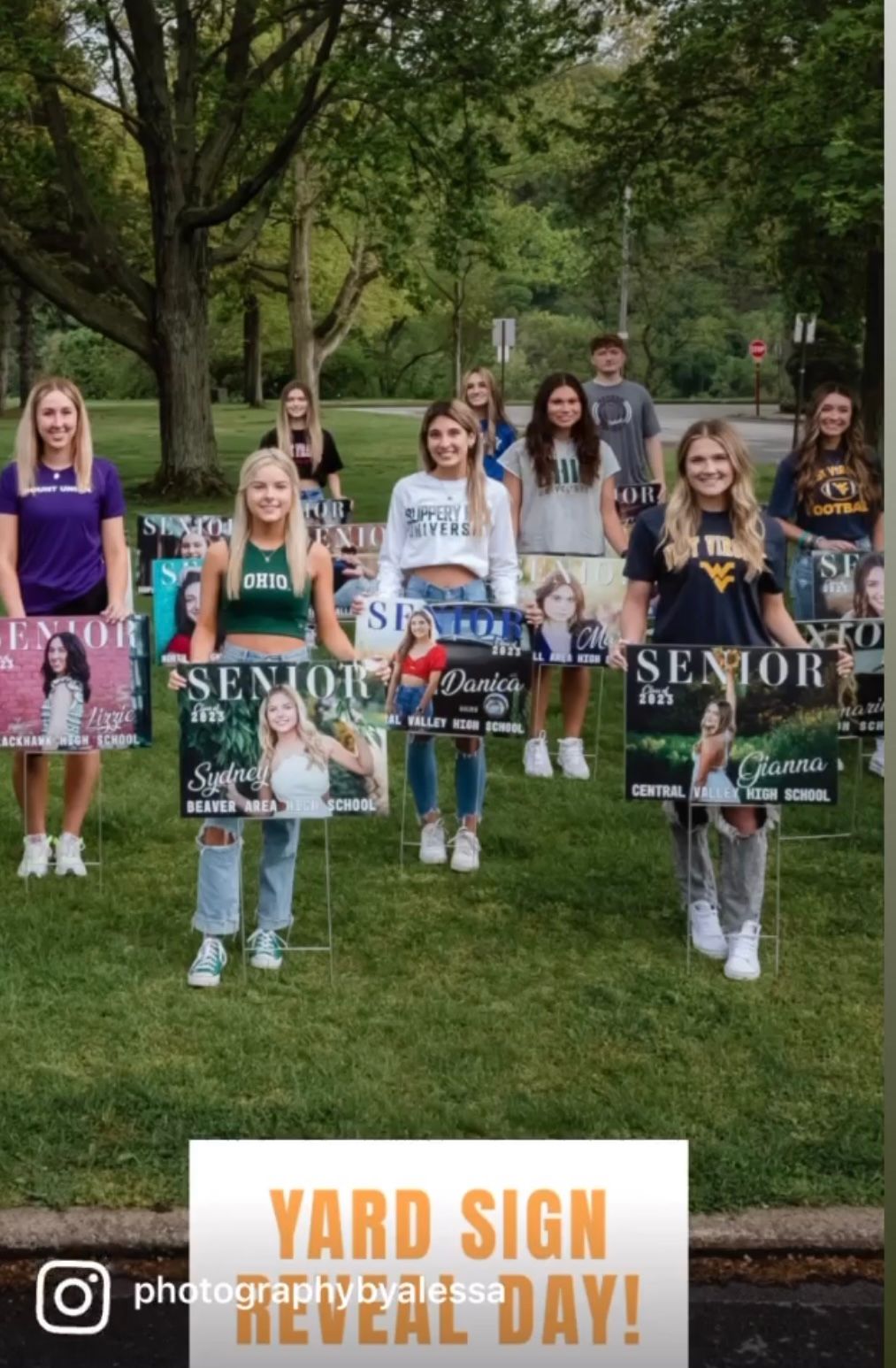 Senior photographer in the Beaver County Area with over 10 years of experience.