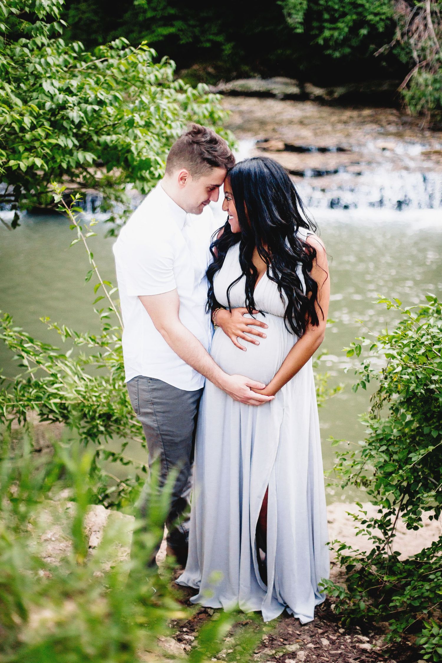 outdoor maternity photos in kansas city Missouri